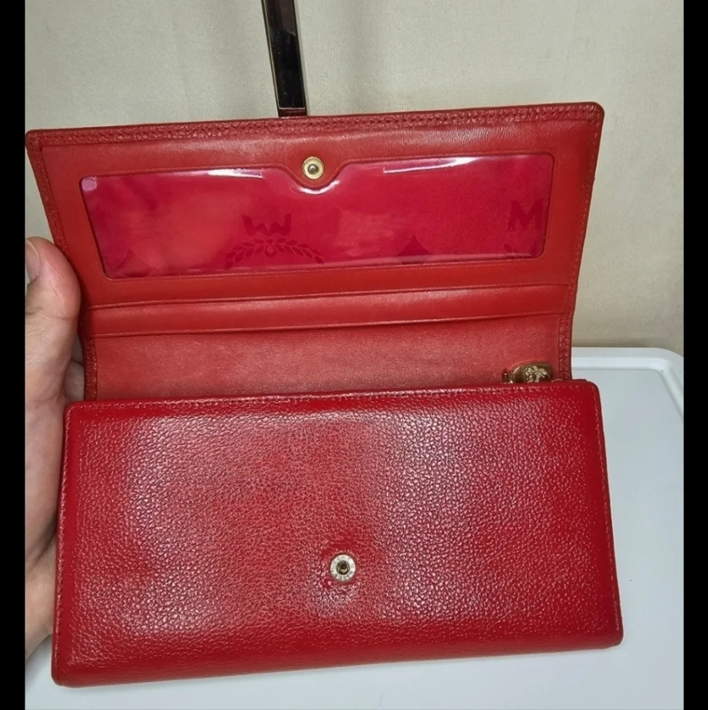 MCM authentic long